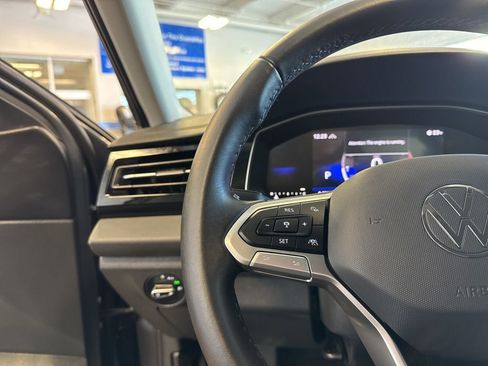 Used 2025 Volkswagen Jetta S image 17