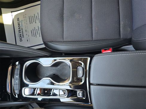 Used 2023 Buick Envision Preferred image 27