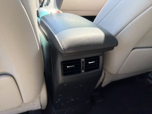Used 2010 Lexus RX 450h 2WD image 11