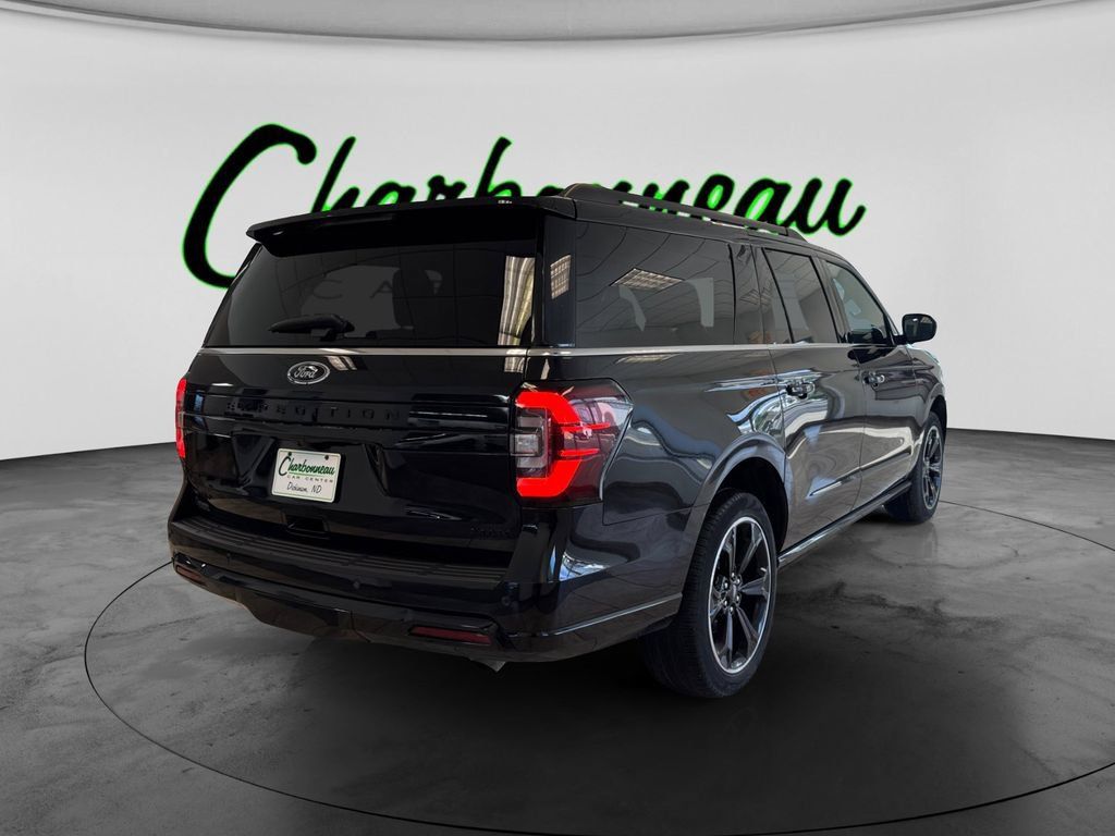 Used 2024 Ford Expedition Max Limited AWD/4WD image 5
