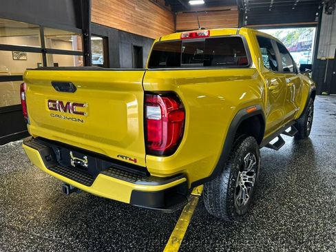 Used 2024 GMC Canyon AT4 AWD/4WD image 2