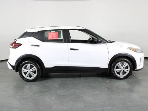 Certified 2024 Nissan Kicks S image 15