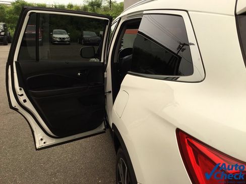 Used 2021 Honda Pilot Touring image 28