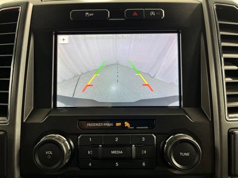 Used 2019 Ford F150 XLT w/ Equipment Group 302A Luxury AWD/4WD image 13