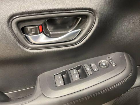 New 2026 Honda HR-V LX image 10