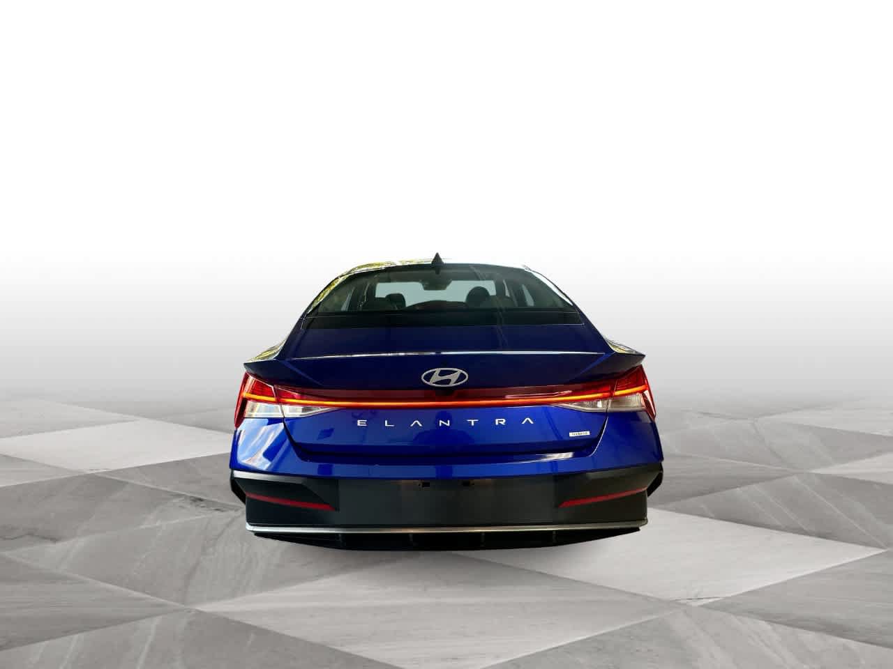 Used 2025 Hyundai Elantra Limited FWD image 7