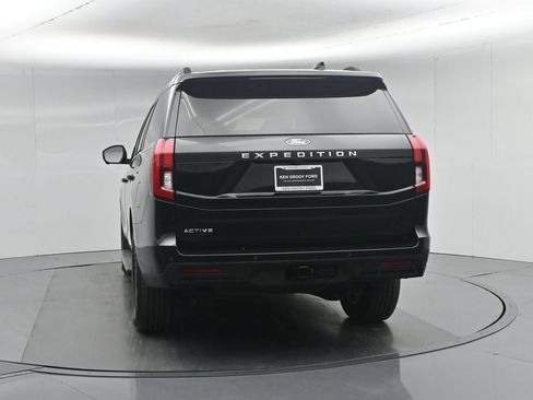Used 2025 Ford Expedition Active RWD image 31