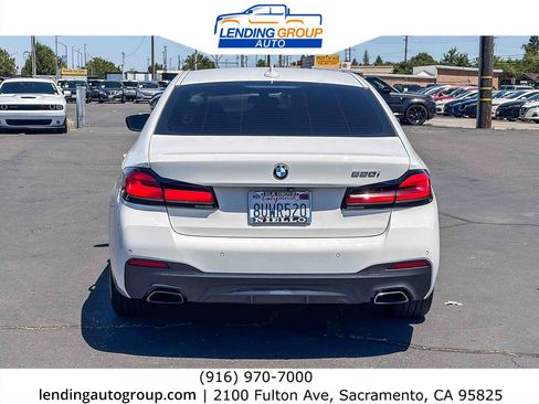 Used 2021 BMW 530i w/ M Sport Package RWD image 3