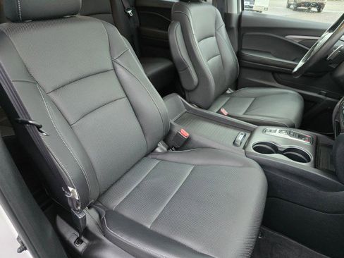 Used 2023 Honda Ridgeline RTL-E image 12