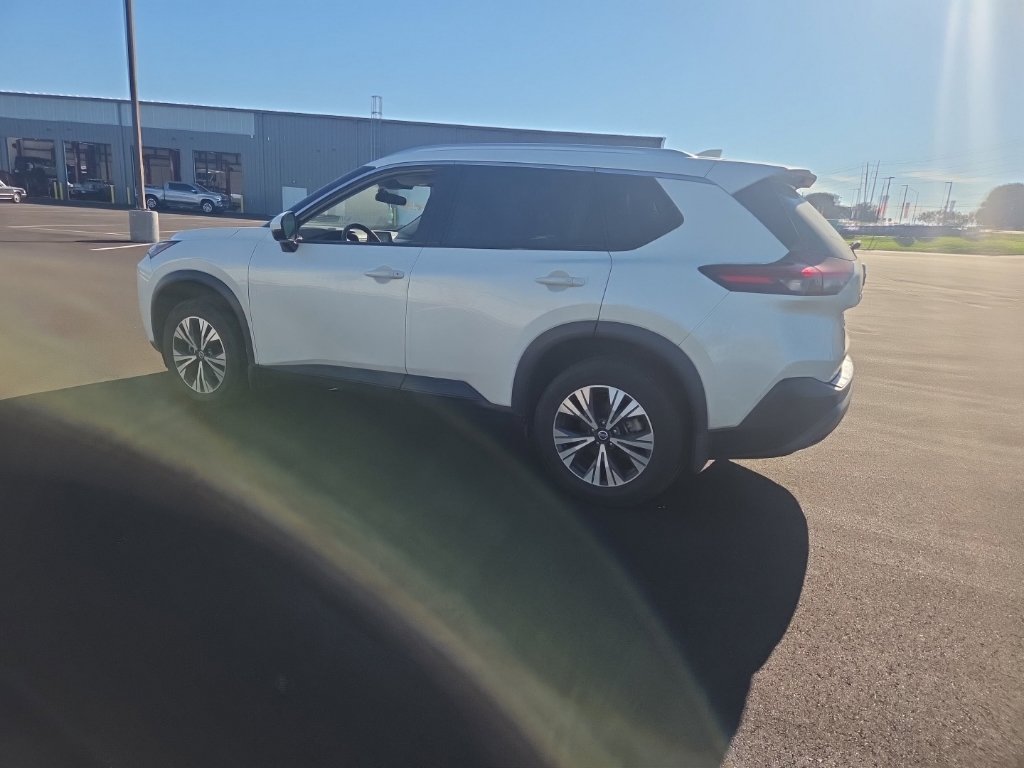 Used 2021 Nissan Rogue SV w/ Premium Package FWD image 5