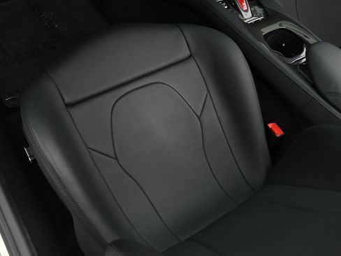 Certified 2023 Ferrari Portofino M RWD image 27