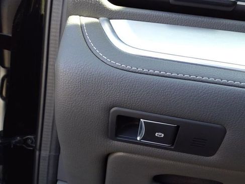 New 2024 VinFast VF 9 Plus image 14