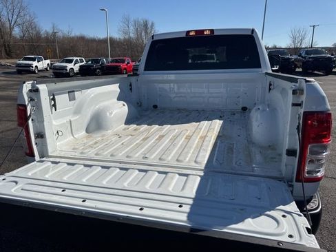 Used 2024 RAM 3500 Tradesman image 26