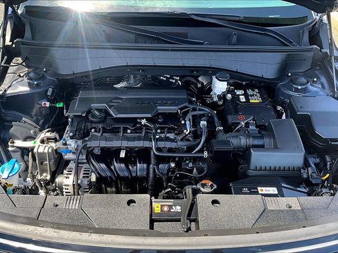 Used 2025 Hyundai Kona SEL AWD/4WD image 9
