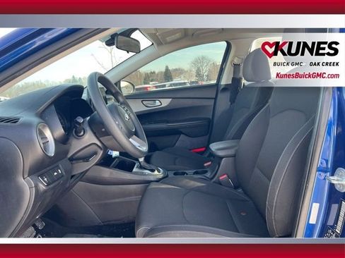 Used 2019 Kia Forte LXS image 7