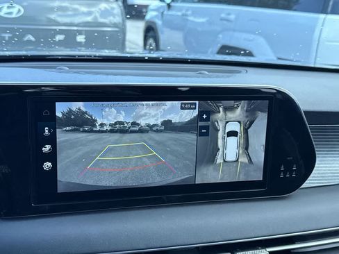 Used 2023 Hyundai Palisade Limited FWD image 19