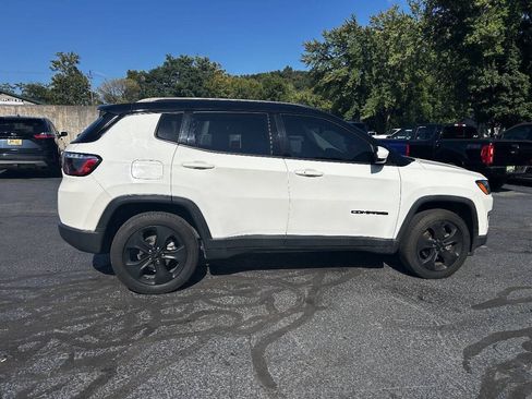 Used 2021 Jeep Compass Latitude w/ Sun and Sound Group AWD/4WD image 10
