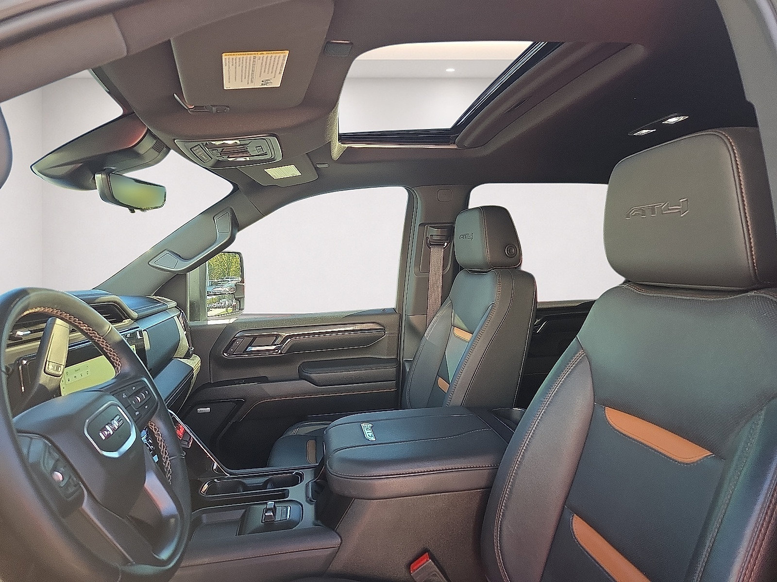 Used 2024 GMC Sierra 2500 AT4 w/ AT4 Premium Plus Package AWD/4WD image 9