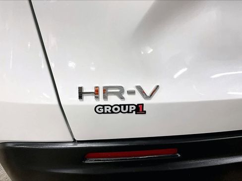 Used 2025 Honda HR-V LX image 10