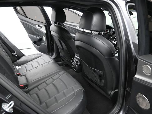 Certified 2022 Kia Stinger GT2 image 18