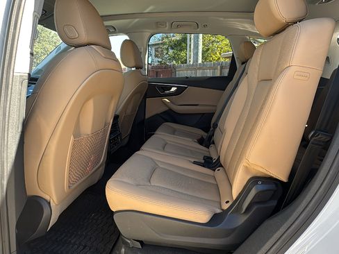 Used 2023 Audi Q7 2.0T Premium Plus image 15