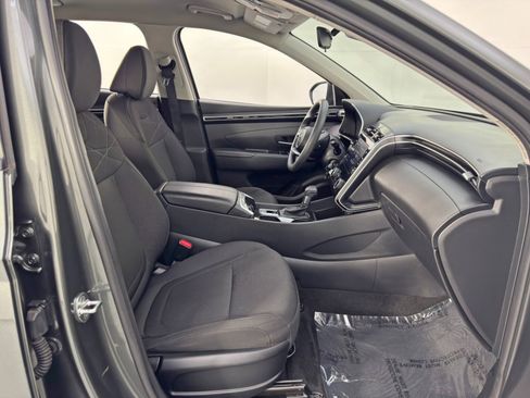 Used 2023 Hyundai Tucson SE image 14