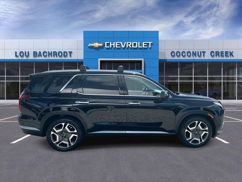 Used 2024 Hyundai Palisade SEL FWD image 9