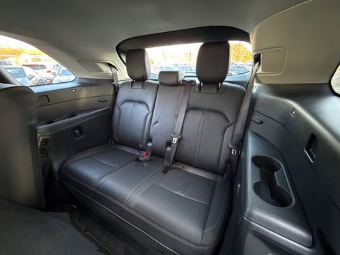 Used 2024 MAZDA CX-90 3.3 Turbo w/ Preferred Plus image 37