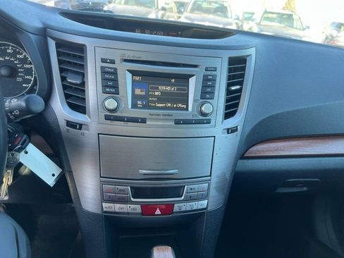 Used 2014 Subaru Outback 2.5i Limited w/ Moonroof Package image 18