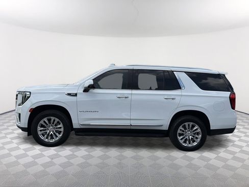 Used 2023 GMC Yukon SLT w/ SLT Premium Package AWD/4WD image 2