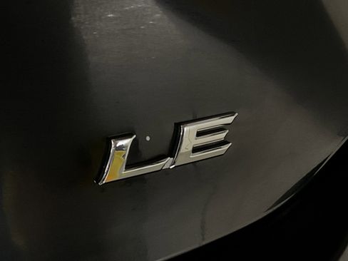 Used 2025 Toyota Camry LE image 8