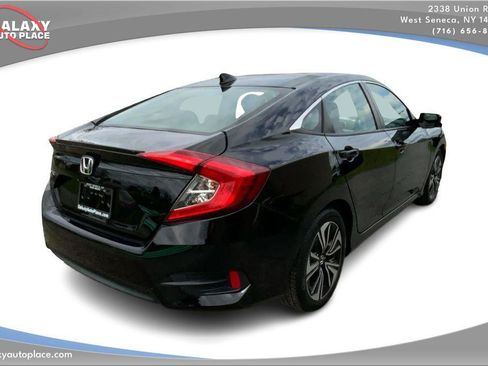 Used 2017 Honda Civic EX-T image 5