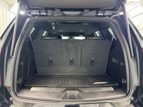 Used 2024 Chevrolet Tahoe Z71 w/ Luxury Package image 23