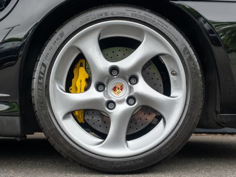 Used 2005 Porsche 911 Turbo AWD/4WD image 13