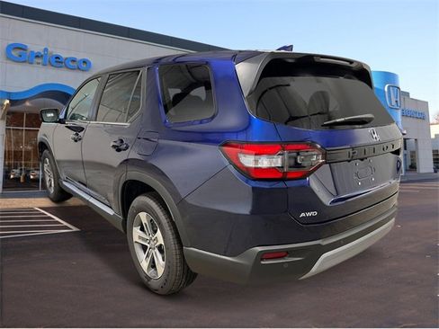 New 2025 Honda Pilot EX-L image 3