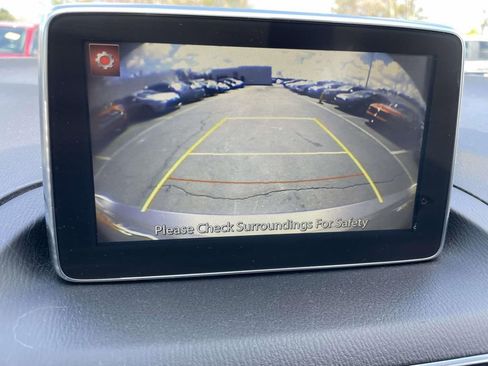 Used 2016 MAZDA MAZDA3 s Touring image 40