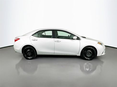 Used 2016 Toyota Corolla LE image 8