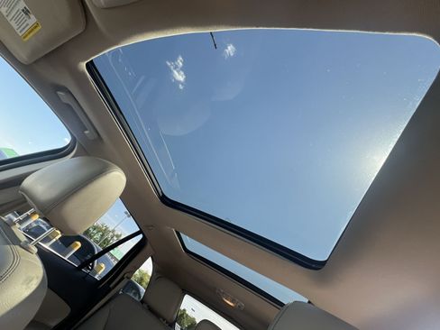 Used 2013 Ford Edge Limited FWD image 31