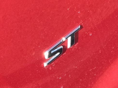 New 2026 Buick Enclave Sport Touring w/ Power Package FWD image 7