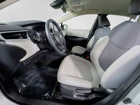 Used 2020 Toyota Corolla LE image 20