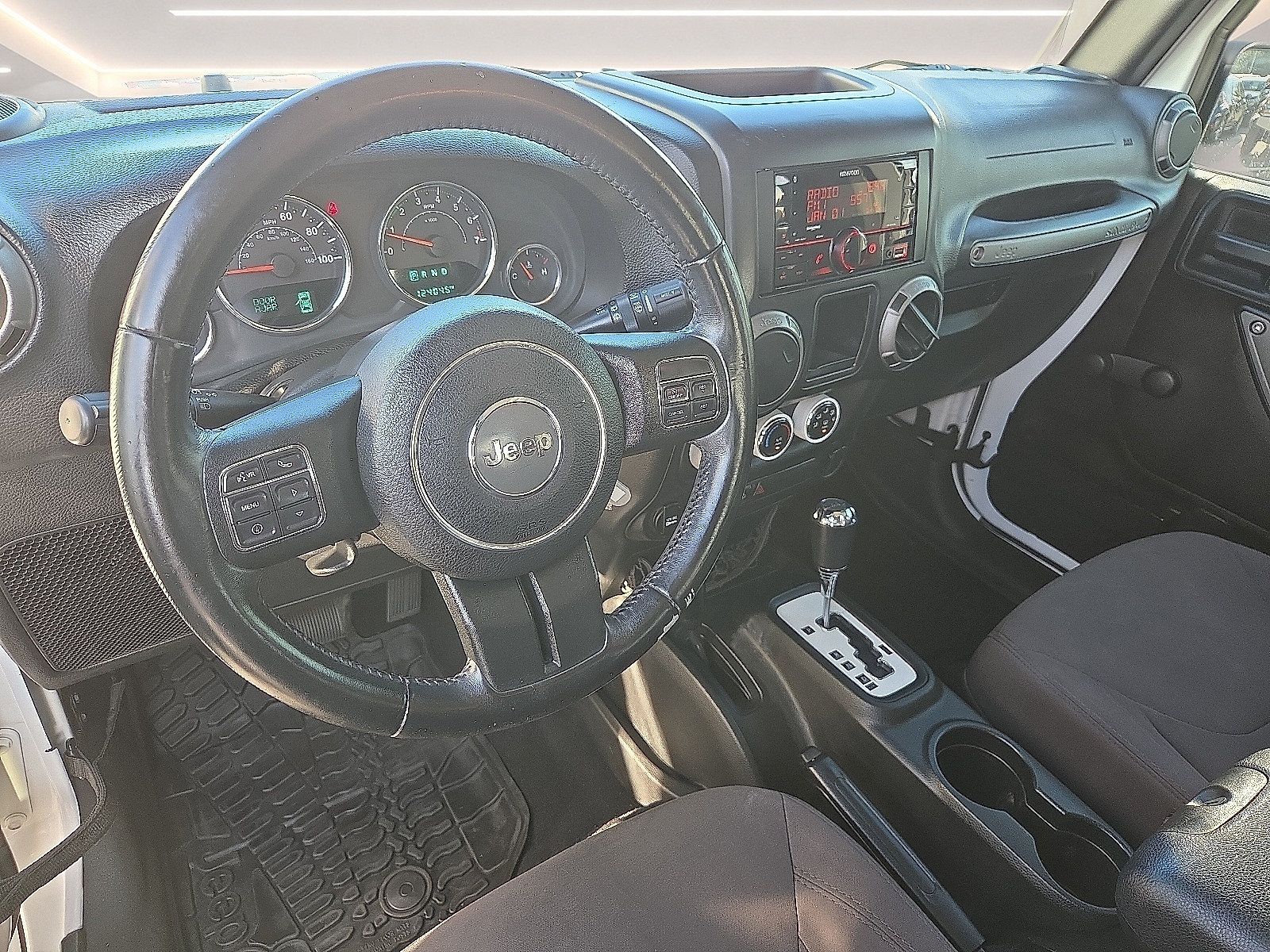 Used 2017 Jeep Wrangler Sport AWD/4WD image 6