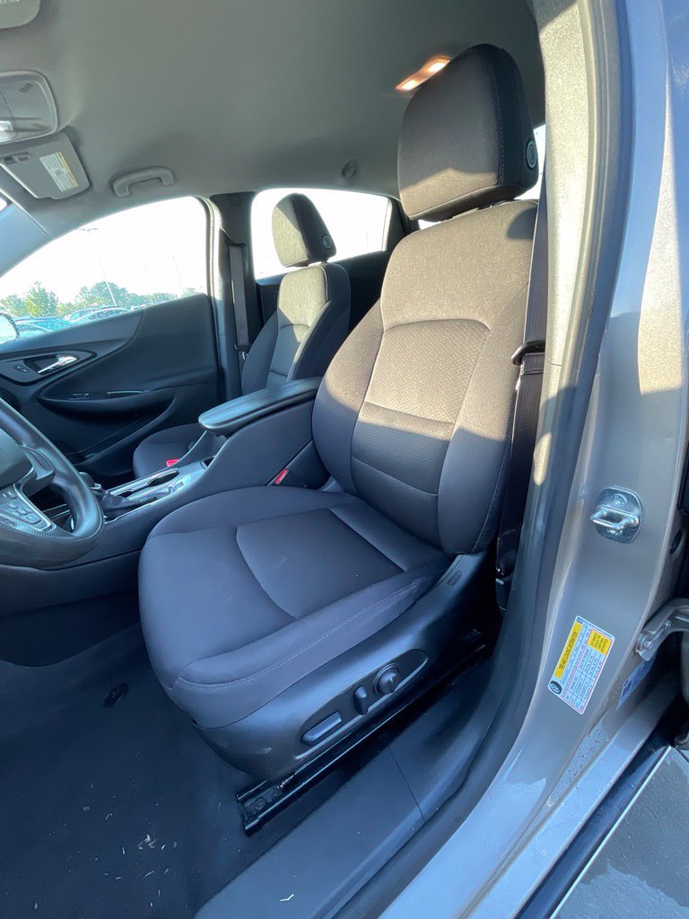 Used 2024 Chevrolet Malibu LT FWD image 11