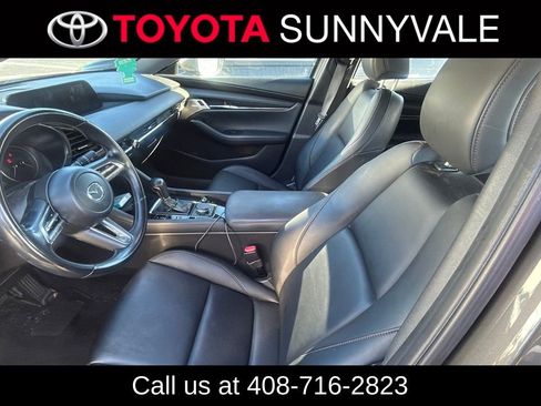 Used 2020 MAZDA MAZDA3 Hatchback w/ Preferred Package FWD image 4