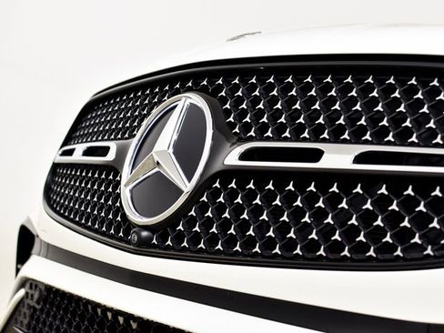 Certified 2024 Mercedes-Benz GLC 300 GLC 300 image 8