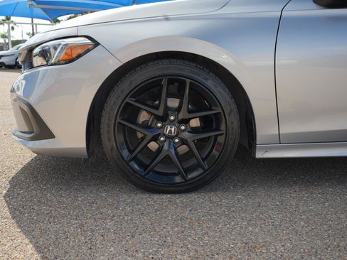 Used 2023 Honda Civic Sport image 12