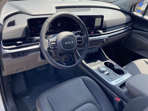 New 2026 Kia Carnival LXS FWD image 12
