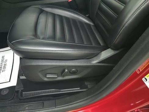 Used 2024 Ford Edge SEL AWD/4WD image 17