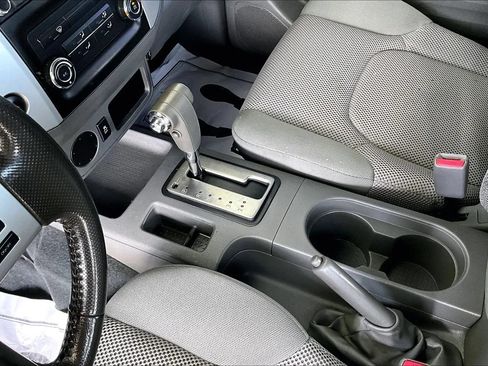 Used 2019 Nissan Frontier SV RWD image 16