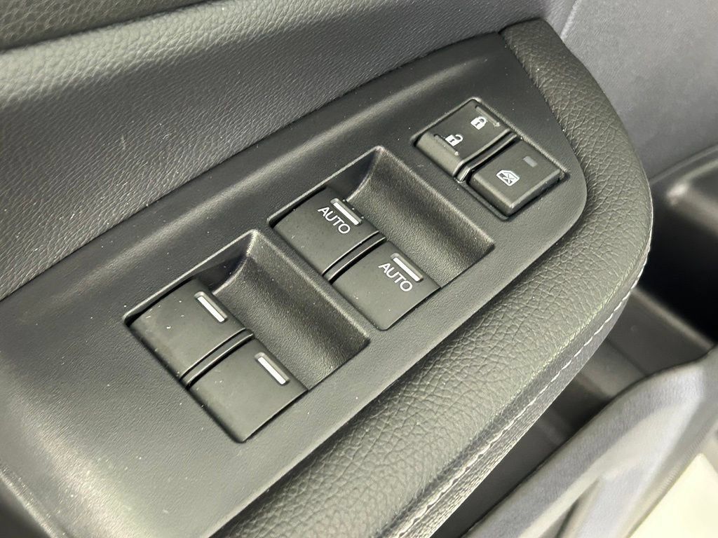 Used 2025 Honda Passport EX-L image 35