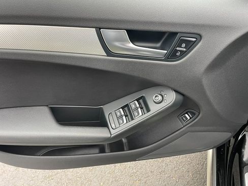 Used 2016 Audi A4 Premium image 13